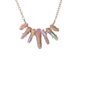 Elegant Pink and Gold Necklace with Crystal Points